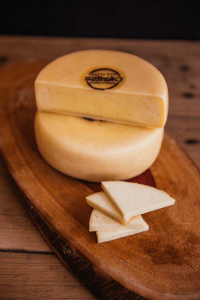 Queijo-Minas-Barao-Canastra-1Kg