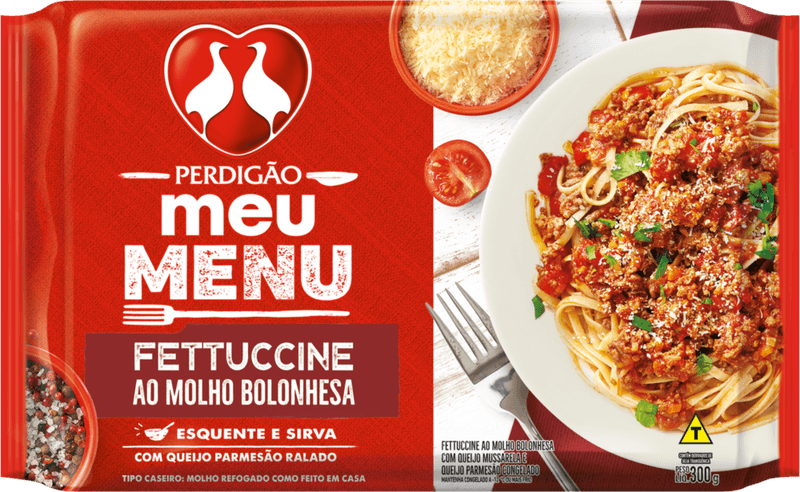 Fettuccine-Ao-Molho-Bolonhesa-Com-Queijo-Parmesao-Ralado-Perdigao-Meu-Menu-Pacote-300G