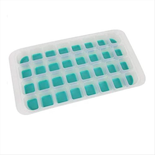 Forma de Gelo com Fundo de Silicone OIkos com 32 Cubos