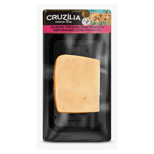 Queijo Provolone Fresco Defumado com Pimenta Cruzília 140g