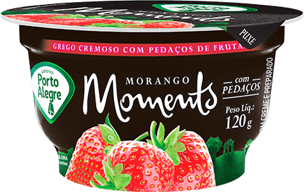 Iogurte Porto Alegre Grego Com Pedacos De Morango